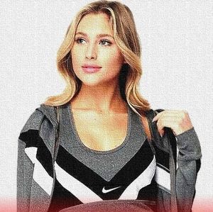 NiKE SPORTWEAR WiNDRUNNER SET